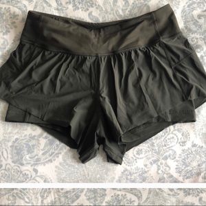 Excellent condition green lululemon shorts. RARE